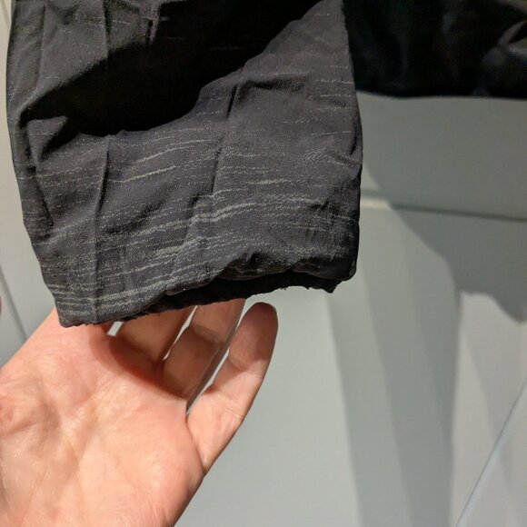 Kit and Ace Reversible Black Gray Puffer Jacket (M) - Picture 8 of 8